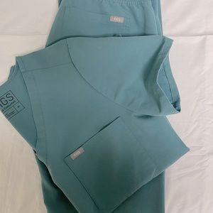 HYDROGREEN FIGS SCUBS SET